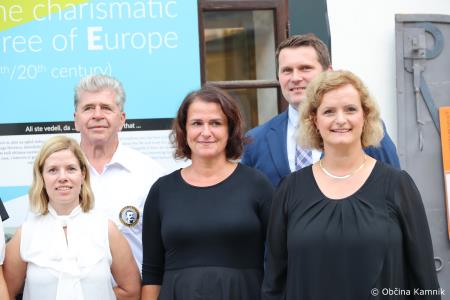 Odkritje novega doprsnega kipa generala Rudolfa Maistra v njegovi rojstni hiši (33)